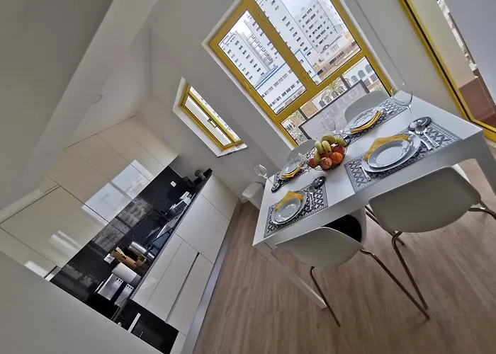 Rocha Apartment Club